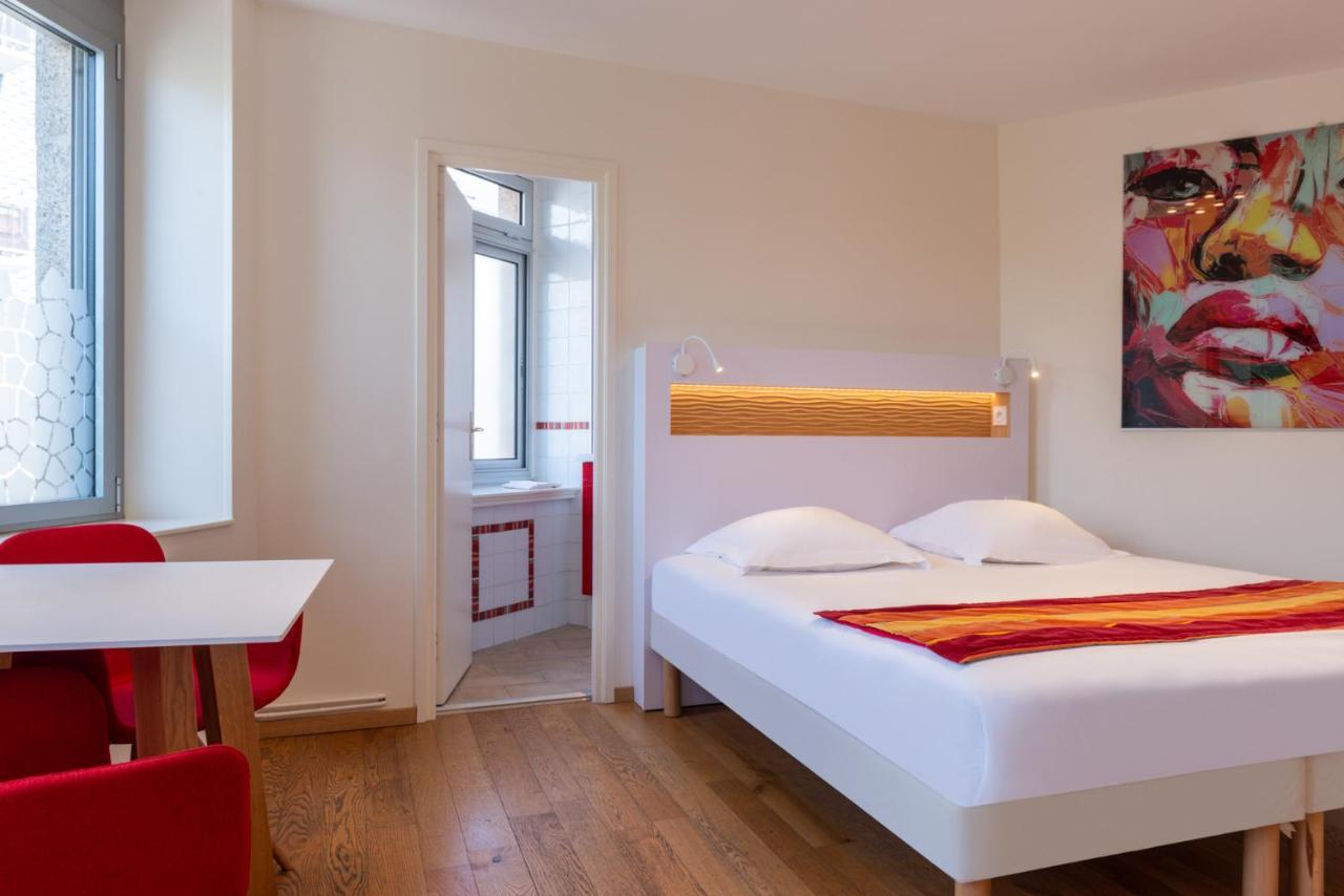 Hotel De Perros, The Originals Boutique Екстериор снимка